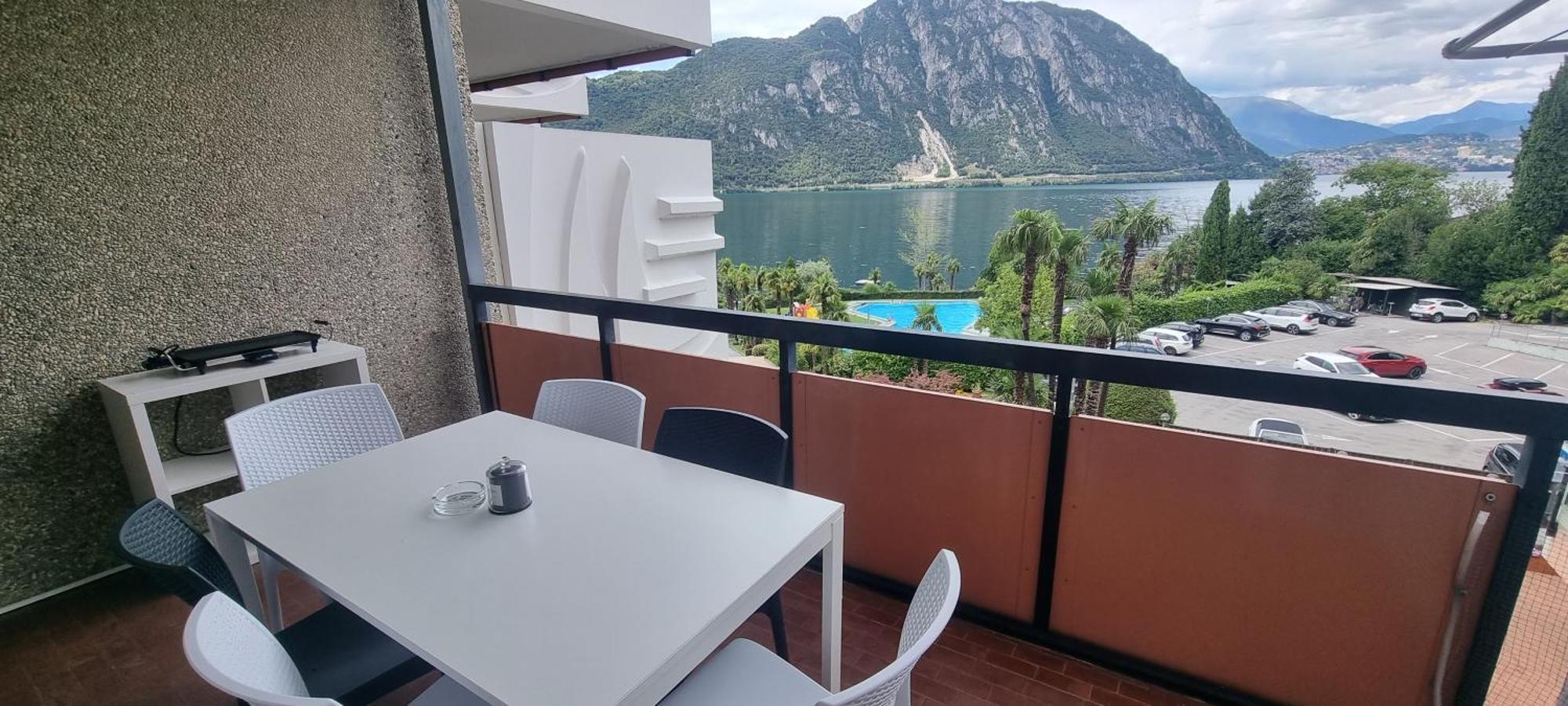 Relax-Lugano Lake Bissone Bilik gambar